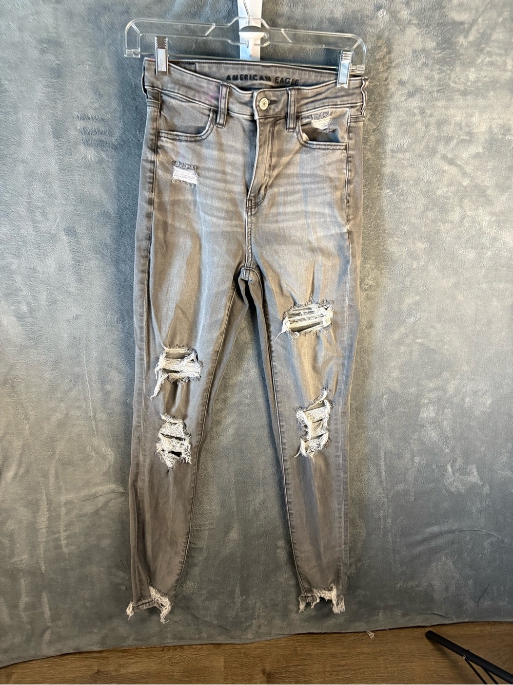 American Eagle Outfitters Gray Ripped Skinny Jeans